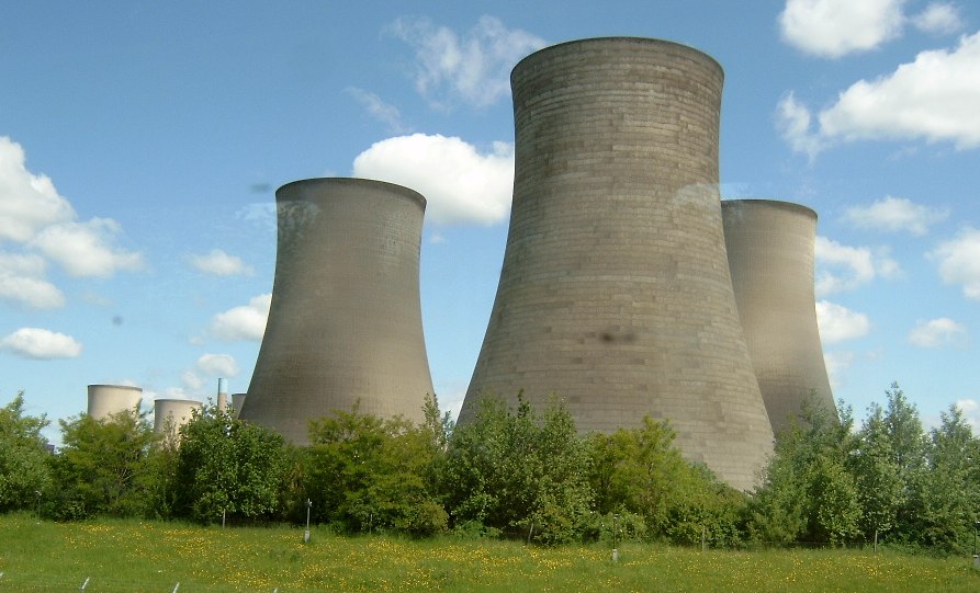 Cooling towers at Didcot Power Station, UK - Wikimedia Commons