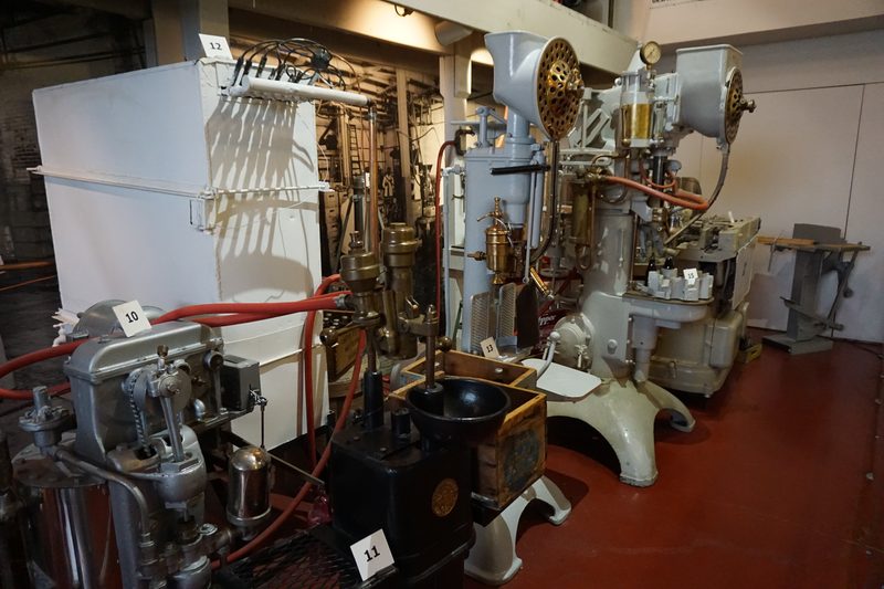 Soft drink manufacturing equipment in bottling line