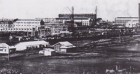 Chemical factory in Kankou - public domain Wikimedia Commons image of chemical production facility